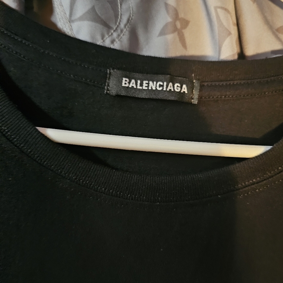 Balenciaga T-shirt - Picture 2 of 5